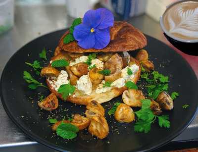 Morley Cafe Galleria