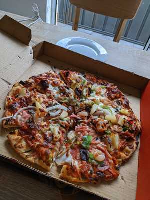 Sea Land Pizza & Seafood