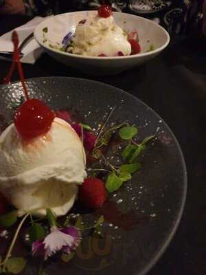 Giovanni's Woodfire & Kitchen