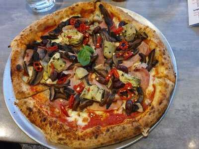 Giovanni's Woodfire & Kitchen