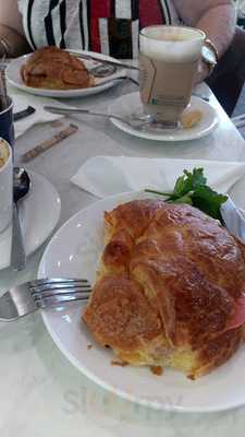 Kc's Grill And Chill