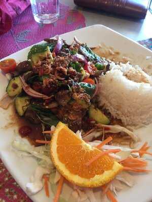 Grumpy Duck Thai Restaurant