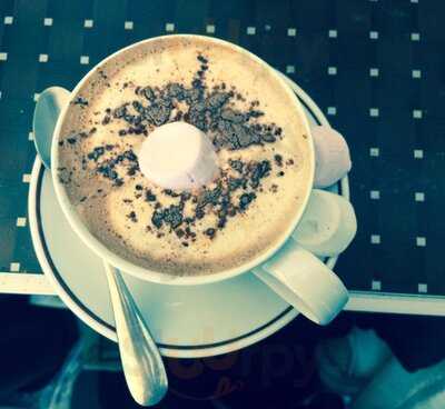 Mt. Etna Cafe & Pizzeria