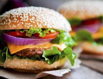 Craft Burgers Beers & Burritos - Tingalpa