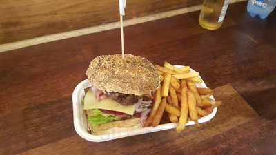 Craft Burgers Beers & Burritos - Tingalpa