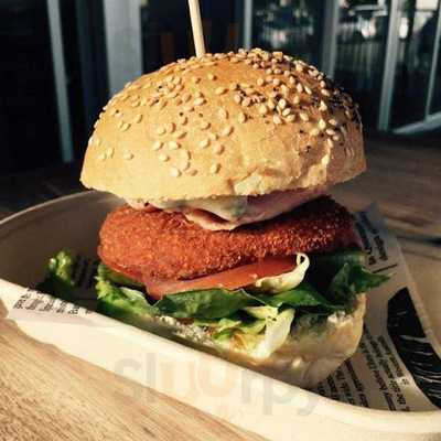 Craft Burgers Beers & Burritos - Tingalpa