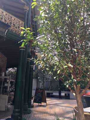 Rigby's Bar And Bistro