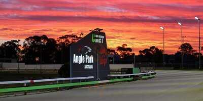 Chasers Restaurant & Function Centre