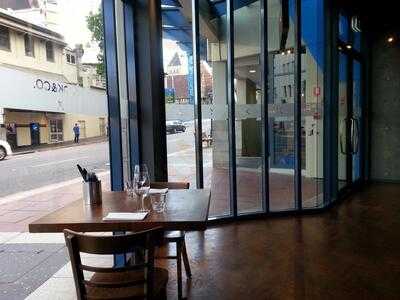 Cook & Co Bar & Grill