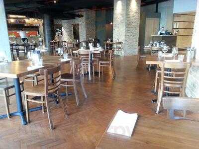 Cook & Co Bar & Grill