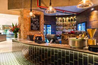 Cook & Co Bar & Grill