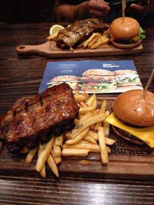 Ribs & Burgers Woolloongabba