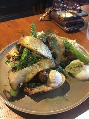 Six Feet Under Newstead