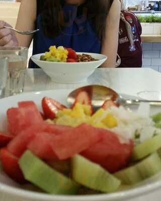 Pineapple Express Portside