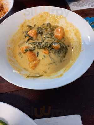 Santorini Kebabs And Burgers