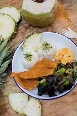 Pink Pineapple Hawaiian Bbq