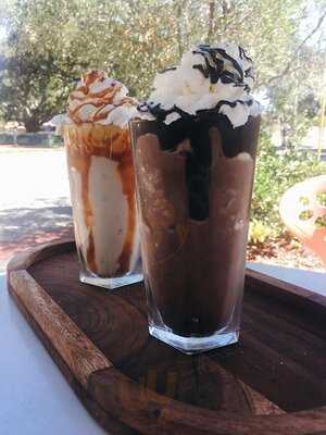 Clover Cafe & Restaurant