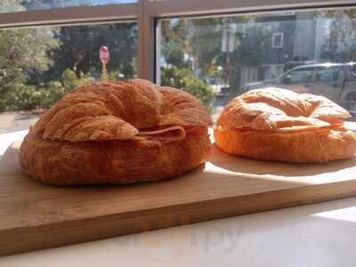 Clover Cafe & Restaurant