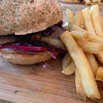 Suburban Social Neighbourhood Bar & Kitchen