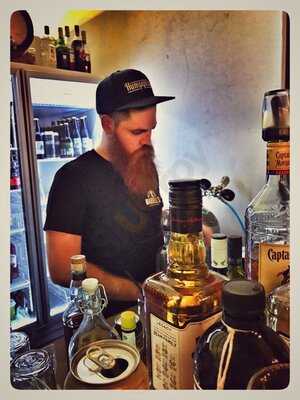 Humpybong Espresso And Bar