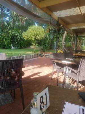 The Swans Restaurant And Function House