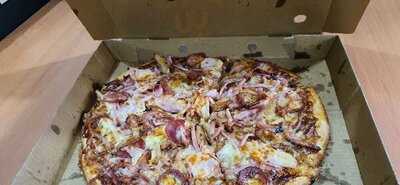 Shorty's Pizza And Kebab