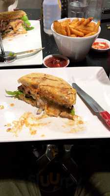 Burgers & Wraps North Perth