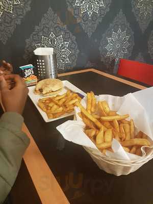 Burgers & Wraps North Perth