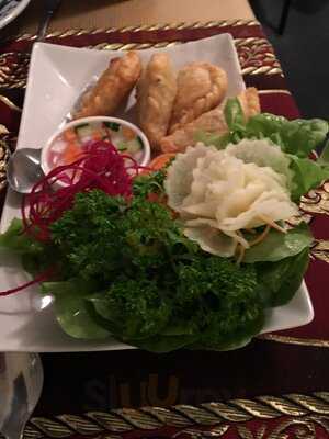 Thai Emerald Restaurant