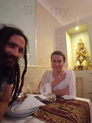 Thai Emerald Restaurant