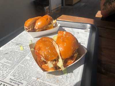 Royals Chicken And Burgers