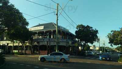 The Manly Deck Bar And Bistro