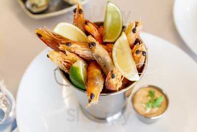 Alure Champagne & Seafood Bar