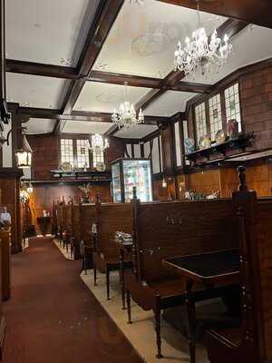 Shingle Inn City Hall