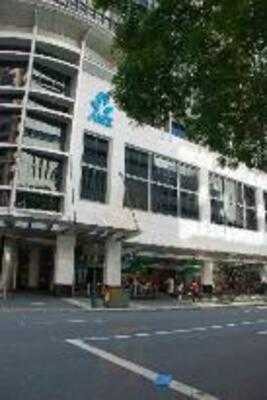 Starbucks-queen Street