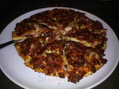 Panchos Pizza