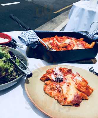 Haanssie Oriental Cuisine