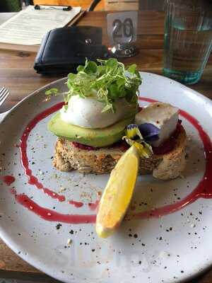 Gas Espresso + Kitchen