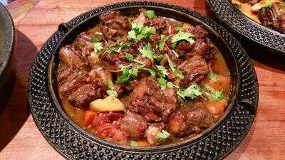 Hana Zushi Japanese Restaurant