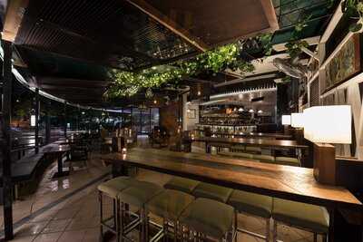 Bungalow Bar And Restaurant