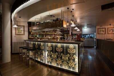 Bungalow Bar And Restaurant