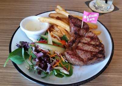 Prince Of Wales Hotel