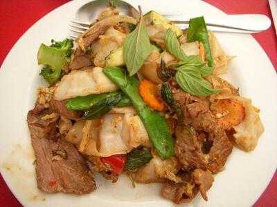 Huong's Vietnamese & Chinese Restaurant