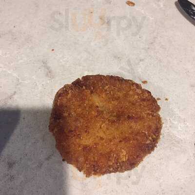 Chompers Chippery & Takeaway Yeronga