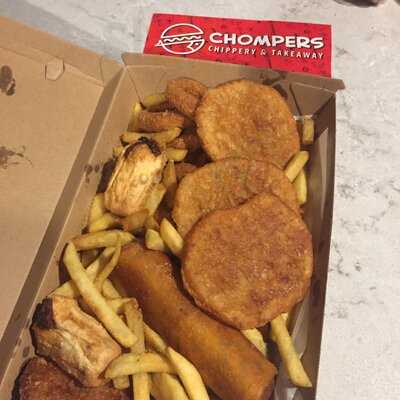 Chompers Chippery & Takeaway Yeronga