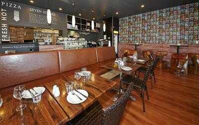 Seven Stones Restaurant