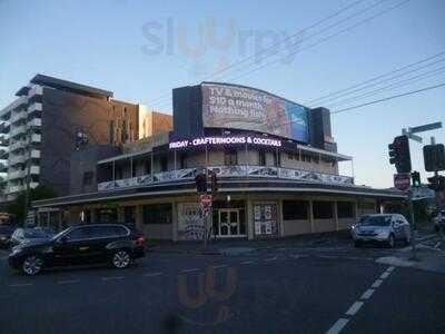 Shafston Hotel Verandah Bar & Grill