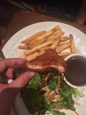 Shafston Hotel Verandah Bar & Grill