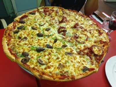 Il Castello Pizzeria And Cafe