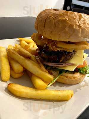 Sue's Corner Fish 'n' Chips